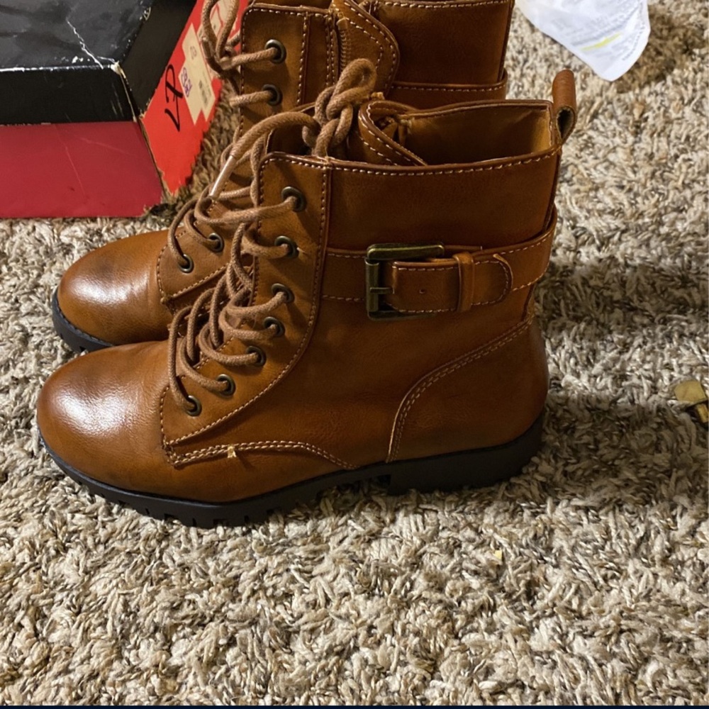 Womens boots